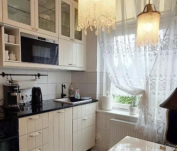 Asser - 110 M2 Komfortu 아파트 프스차이나