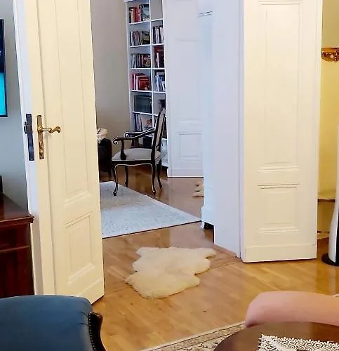 Asser - 110 M2 Komfortu 프스차이나