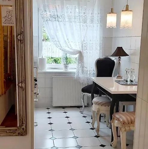 Asser - 110 M2 Komfortu 프스차이나